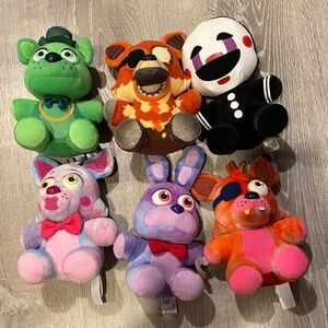 Five Nights at Freddy's Plushies bundle
